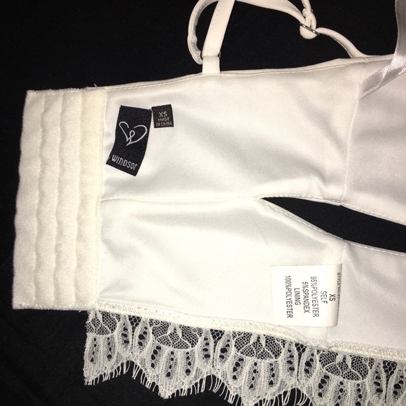 White Windsor crop top - Picture 4 of 4